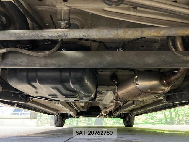 Nissan MOCO 2012-05 8817037-18