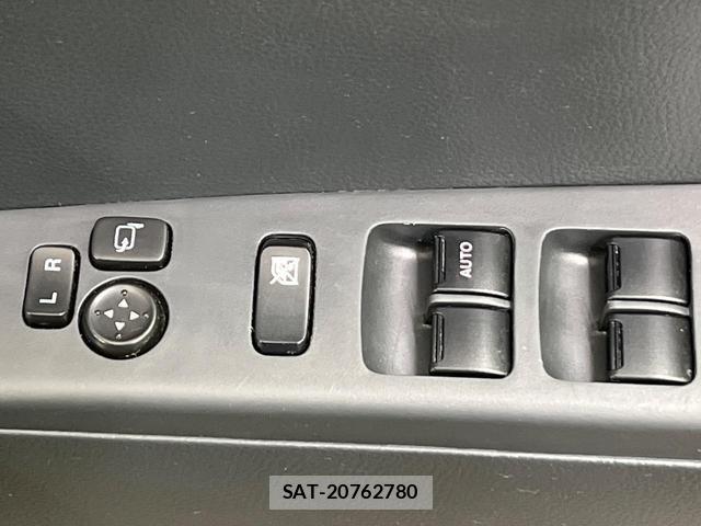 Nissan MOCO 2012-05 8817037-6