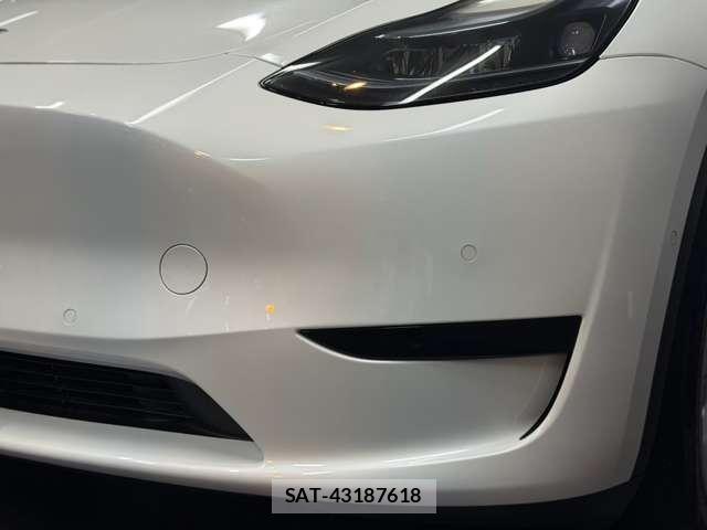Tesla MODEL Y 2023-08 8815580-7