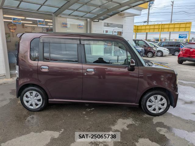 Daihatsu MOVE CONTE 2013-05 8814928-3