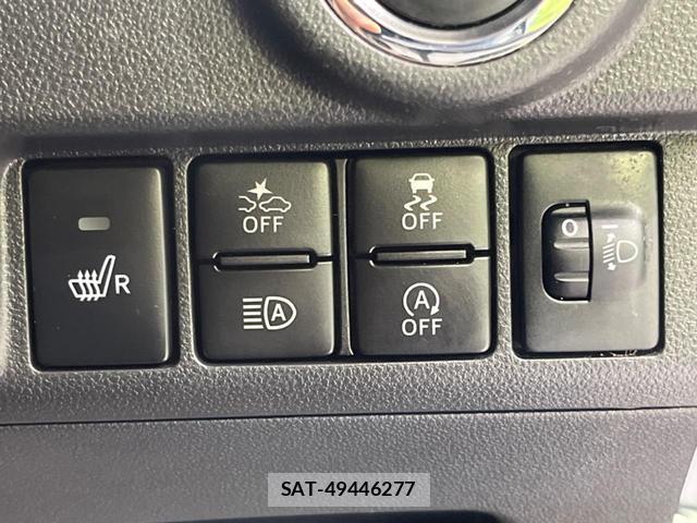 Daihatsu MOVE 2018-03 8812776-6