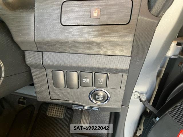 Daihatsu MOVE 2011-11 8813634-9