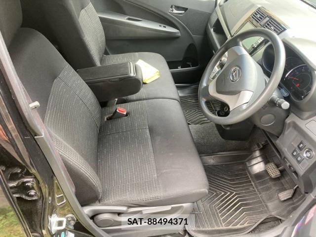 Daihatsu MOVE 2014-03 8813858-9
