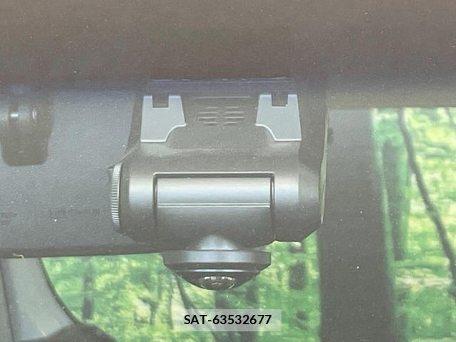 Daihatsu MOVE 2011-08 8814881-6