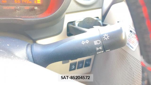 Daihatsu MOVE 2013-09 8815151-4