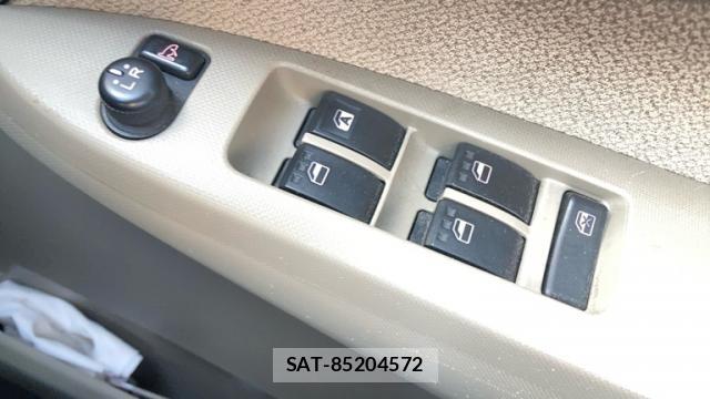 Daihatsu MOVE 2013-09 8815151-7