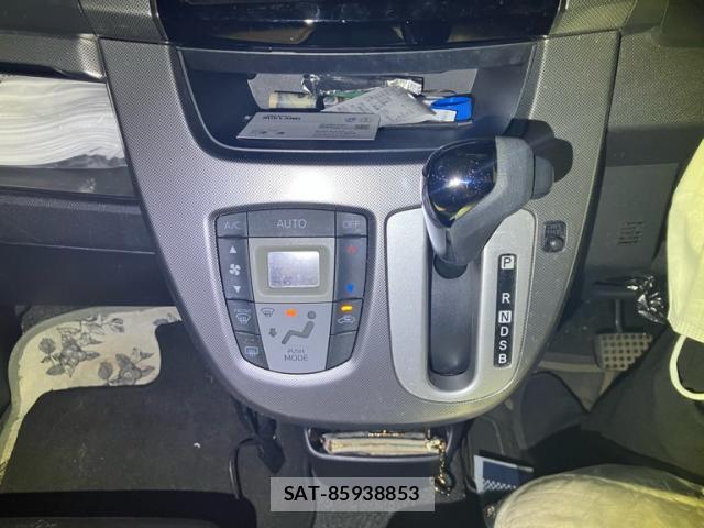 Daihatsu MOVE 2014-08 8817151-18