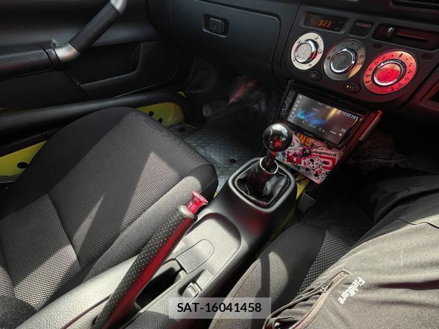 Toyota MR-S 2001-02 8814536-18