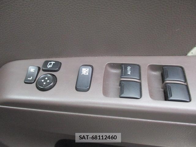 Suzuki MR WAGON 2013-08 8812130-13