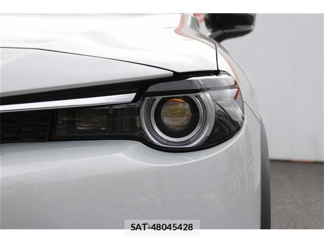 Mazda MX-30 2021-03 8812801-12