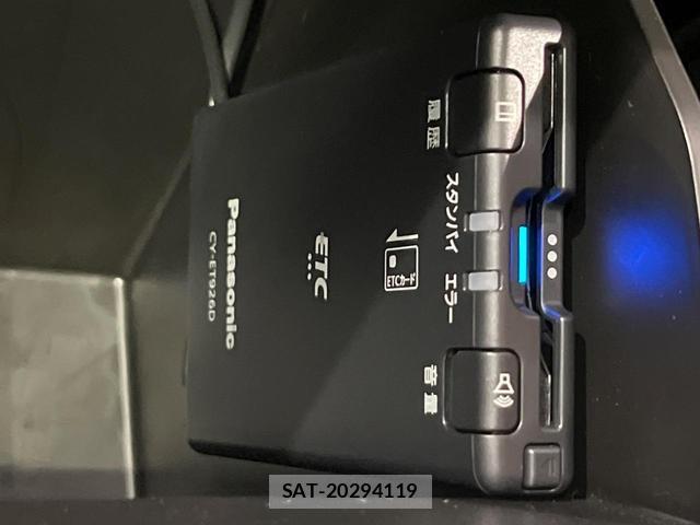 Mazda MX-30 2022-11 8815943-5