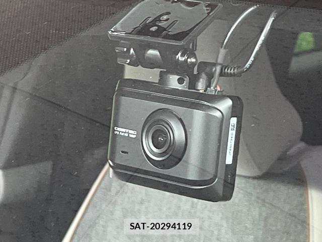 Mazda MX-30 2022-11 8815943-6