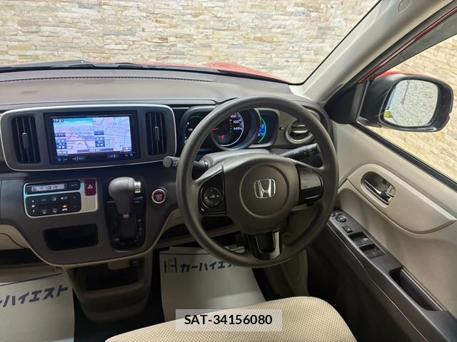 Honda N-ONE 2013-01 8817029-16