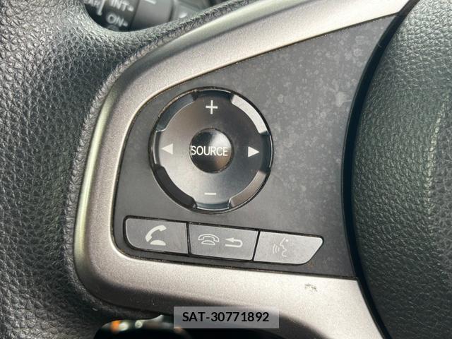 Honda N-VAN 2019-01 8815049-10