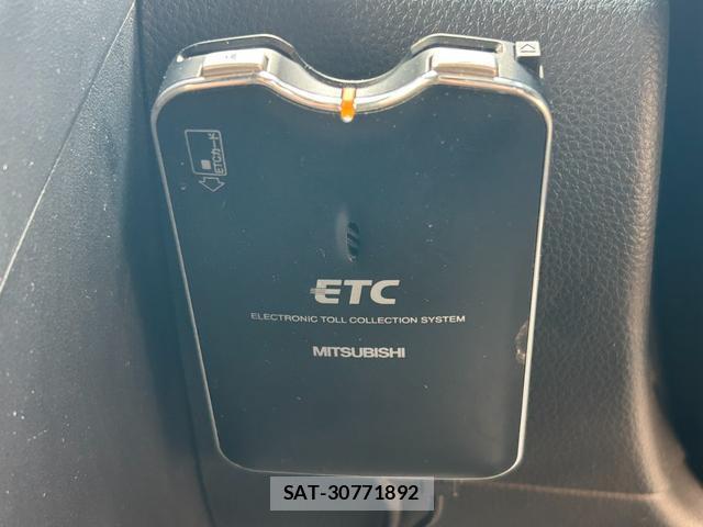 Honda N-VAN 2019-01 8815049-12