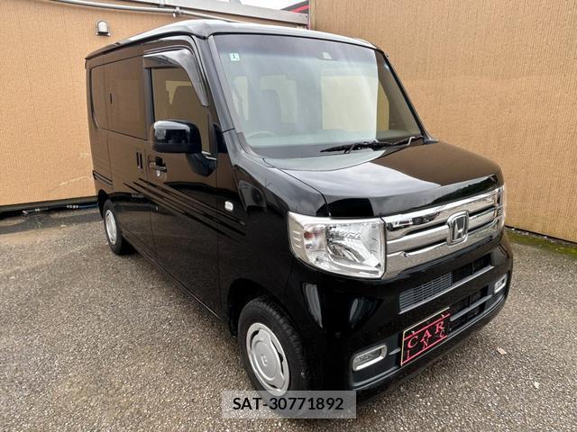 Honda N-VAN 2019-01 8815049-15