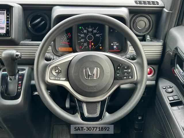 Honda N-VAN 2019-01 8815049-17
