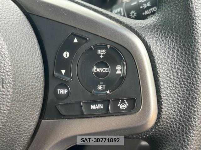 Honda N-VAN 2019-01 8815049-4