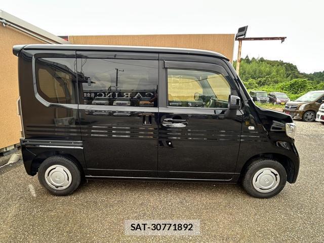 Honda N-VAN 2019-01 8815049-8