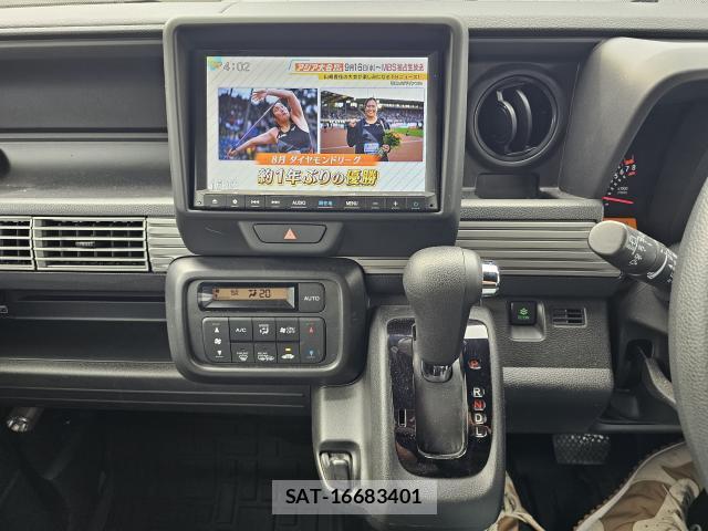 Honda N-VAN 2021-11 8815811-7