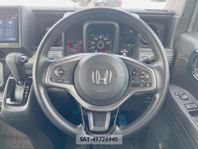 Honda N-VAN 2024-10 8812540-5