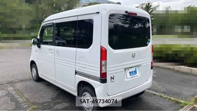 Honda N-VAN 2020-08 8815465-13