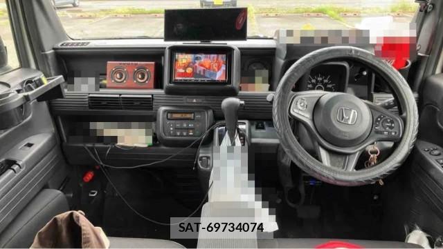 Honda N-VAN 2020-08 8815465-2