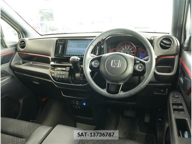 Honda N-WGN 2018-02 8812375-1