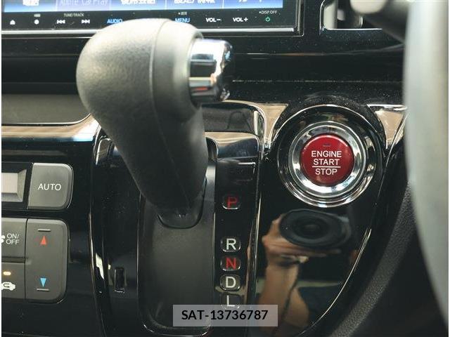 Honda N-WGN 2018-02 8812375-10