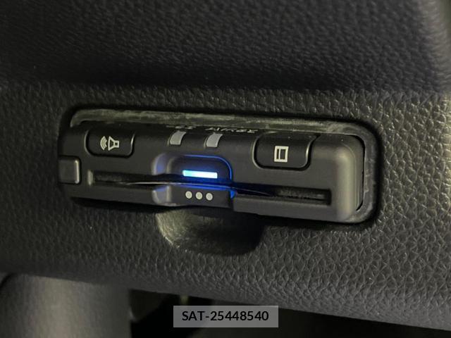 Honda N-WGN 2022-10 8814767-5