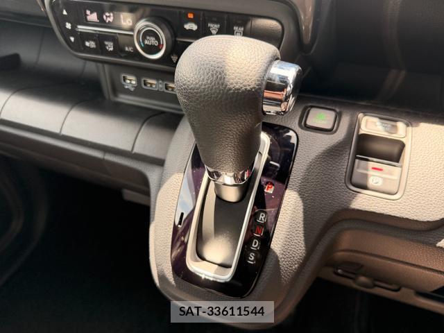 Honda N-WGN 2020-10 8815182-10