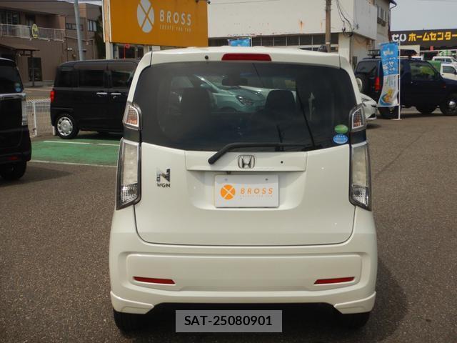 Honda N-WGN 2015-03 8814309-5
