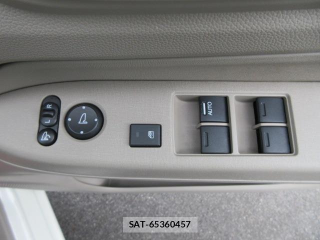 Honda N-WGN 2014-01 8815655-17