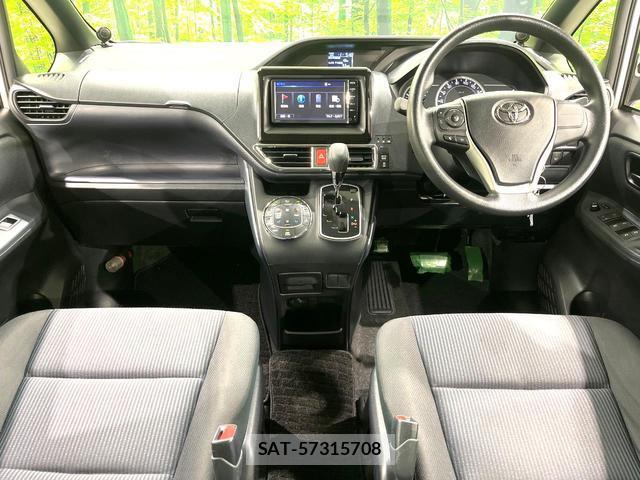 Toyota NOAH 2016-10 8812057-1