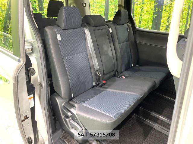 Toyota NOAH 2016-10 8812057-10