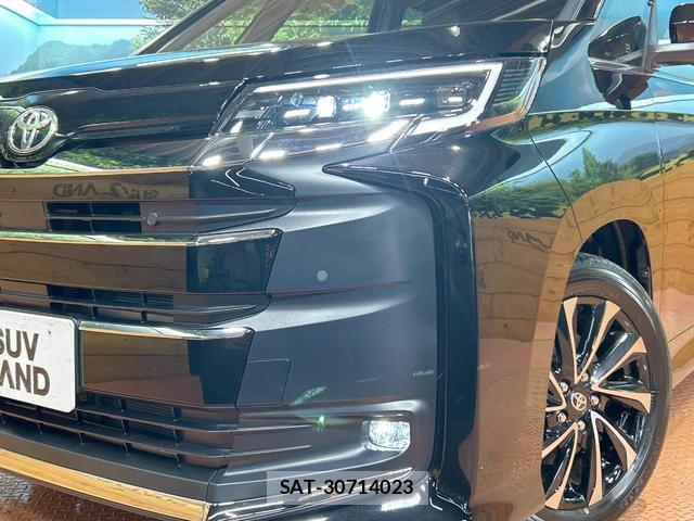 Toyota NOAH 2026-07 8812207-11