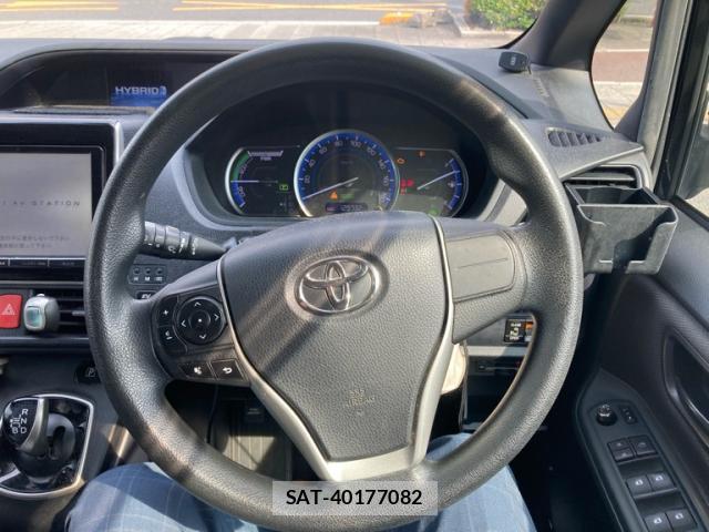 Toyota NOAH 2014-07 8812276-14