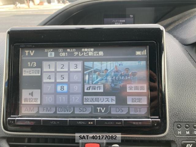 Toyota NOAH 2014-07 8812276-17