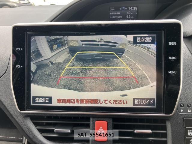 Toyota NOAH 2017-09 8812725-9