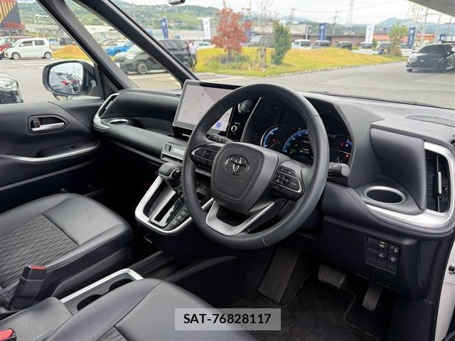 Toyota NOAH 2024-05 8812753-12