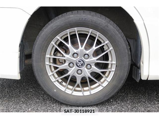 Toyota NOAH 2021-01 8812807-16