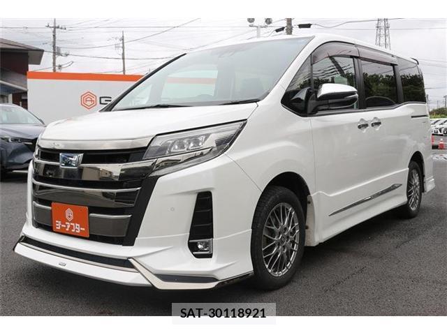 Toyota NOAH 2021-01 8812807-8