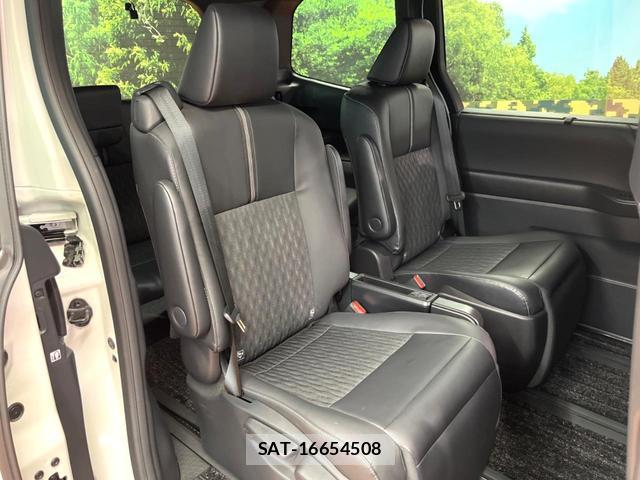 Toyota NOAH 2023-09 8813161-8