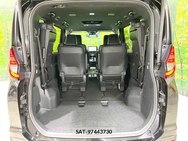 Toyota NOAH 2023-03 8813171-11