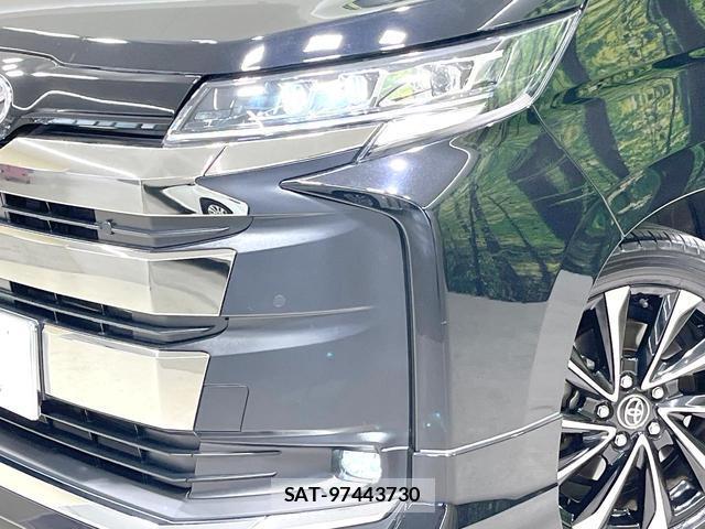 Toyota NOAH 2023-03 8813171-12