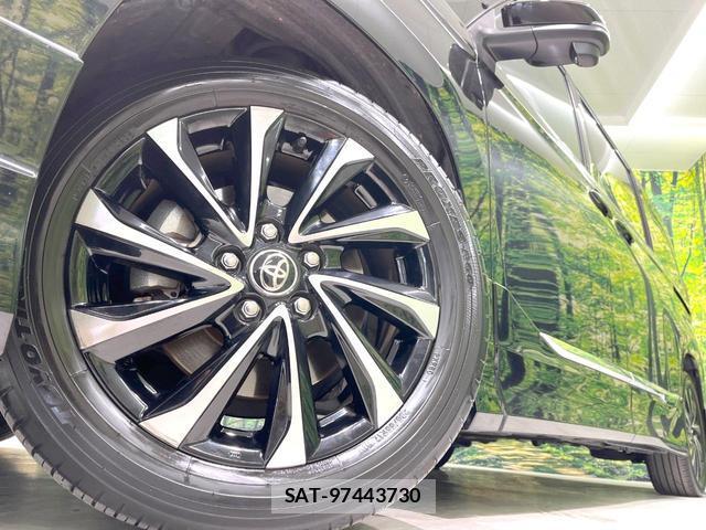Toyota NOAH 2023-03 8813171-13