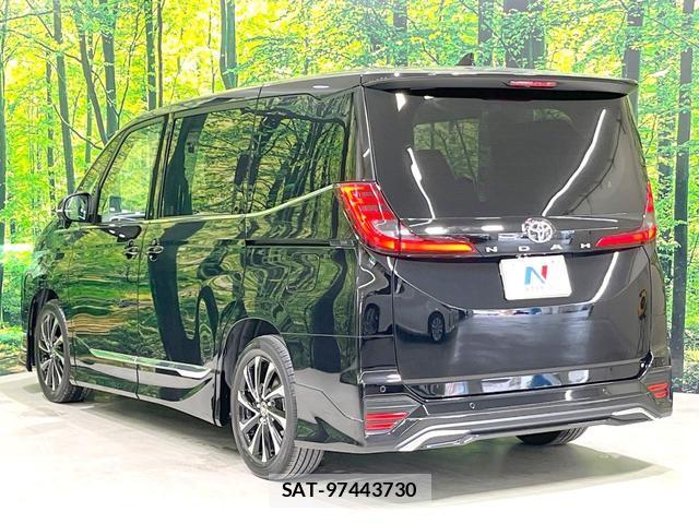 Toyota NOAH 2023-03 8813171-17