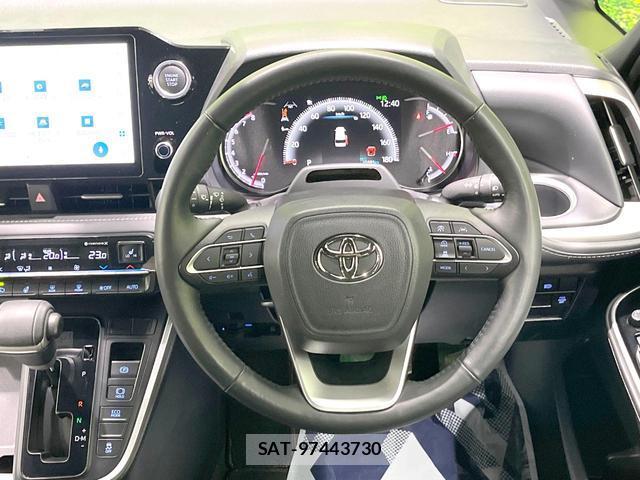 Toyota NOAH 2023-03 8813171-7