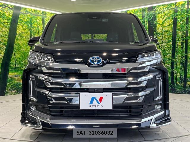 Toyota NOAH 2023-03 8813434-14