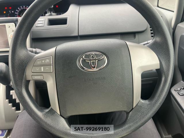 Toyota NOAH 2010-03 8813451-14
